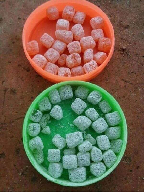 Mới đây xuất hiện bộ ảnh được góp nhặt với chủ đề những món "đồ ăn vặt quốc dân" một thời mà chỉ có thế hệ 8x và 9x mới biết khiến cư dân mạng vô cùng yêu thích, qua đó nhận về hàng nghìn lượt like trong thời gian ngắn.