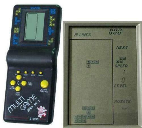 Với những cậu con trai, khi được bố mẹ mua cho một chiếc máy xếp hình là điều vô cùng quý giá. Bạn Hoàng Minh Hà sinh năm 1988 chia sẻ: "Mình còn nhớ, mình là người đầu tiên được bố mẹ mua cho cái máy điện tử cầm tay này. Hồi đó giữ lắm, phải cực thân mới cho chơi chút thôi".