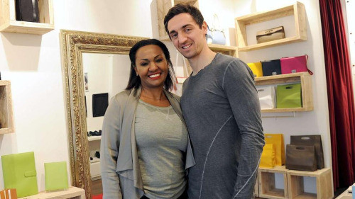 Bi hai, do khoc do cuoi chuyen cau thu danh vo