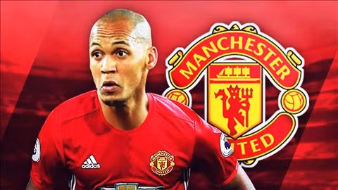 MU bị AS Monaco lật kèo đau đớn: Theo thông tin chuyển nhượng bóng đá mới nhất từ tờ Marca của Tây Ban Nha khẳng định, MU đang có những "bước tiến thần kỳ' trong việc thương thảo hợp đồng với tiền vệ Fabinho của AS Monaco. Tuy trong phát biểu mới nhất của chính cầu thủ người Brazil còn lấp lửng về thông tin này khiến nhiều người bất ngờ. Ảnh: Marca