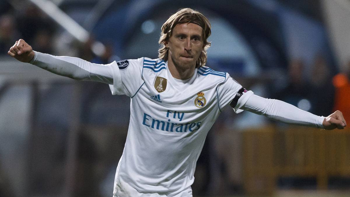 Tiền vệ Luka Modric được cho là đã từ chối lời đề nghị mới nhất từ phía Real Madrid và lý do được là vì câu chuyện lương bổng.