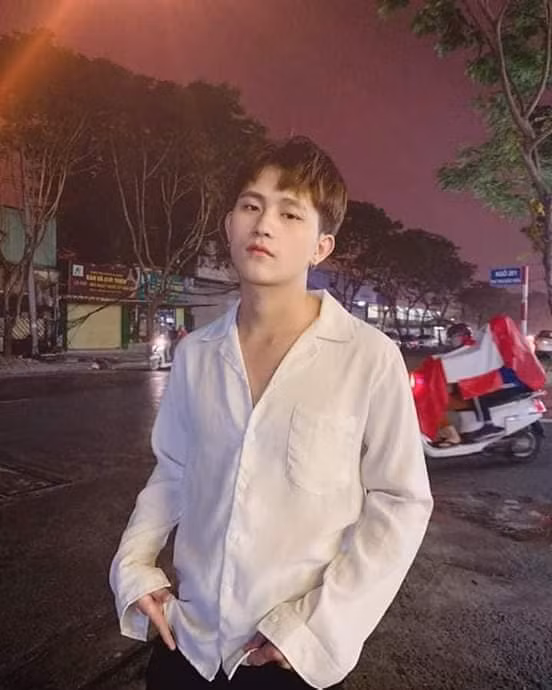 Hiện tại, sau khi được biết đến và mệnh danh là hotboy Grab, Thắng đã học nghề và chuyển sang làm tạo mẫu tóc ở một salon.