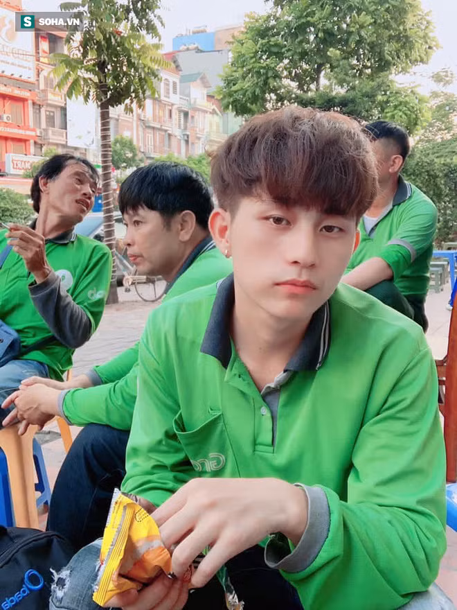 "Thật ra, gặp được một người vì mình mà yêu đúng là rất may mắn. Chẳng sợ đời khó nhọc, chẳng sợ chờ đợi lâu, chỉ cần tìm đúng người, là đủ viên mãn rồi. Cảm ơn chị đã đến… Các cô gái ạ, chỉ cần bạn xác định mục tiêu và cho người đó thấy sự chân thành thì bạn sẽ nhận lại điều xứng đáng từ họ". Thắng chia sẻ thêm.