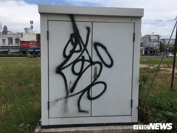 Một số khách hàng sở hữu đất do Công ty CP Quốc Cường Gia Lai đã tìm tới Công ty TNHH MTV Điện lực Đà Nẵng phàn nàn việc khu vực dự án chưa có trạm biến áp.