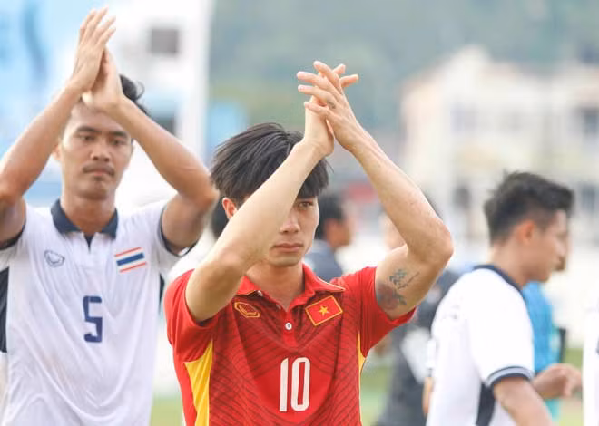 4 bàn thắng của Công Phượng được ghi trong các trận đấu gặp U22 Timor Leste, U22 Campuchia và U22 Philippines ở ba lượt trận đầu tiên của vòng bảng. Tiền đạo Thanabalan của U22 Malaysia và Aung Thu của U22 Myanmar cũng ghi được số bàn tương tự như Công Phượng.