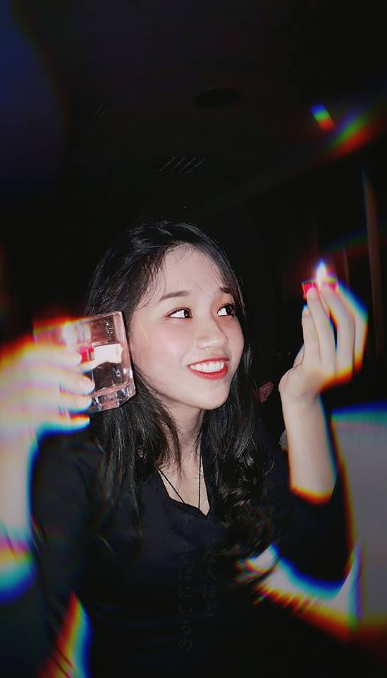 Sau khi bài viết được đăng tải lên mạng xã hội, nhiều người đã bình luận động viên cho Thủy Tiên, đồng thời tự nhủ bản thân sẽ cố gắng sống xanh, sống sạch nhất có thể.