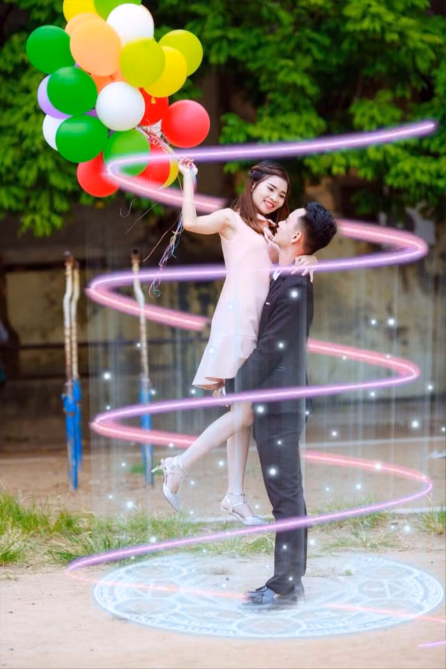 Theo đó, nhiều cư dân mạng đã cất công, lần mò những app trên chiếc smartphone của mình để cho ra đời những bức ảnh theo trào lưu game online khá vi diệu.