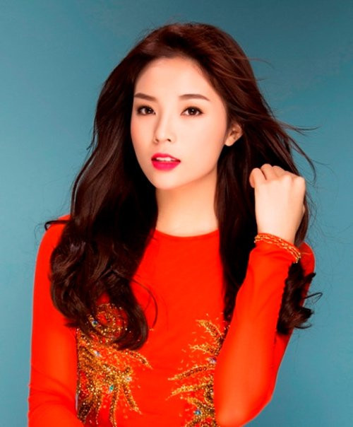 Ba bien dong tren dau truong sac dep Viet trong nam moi