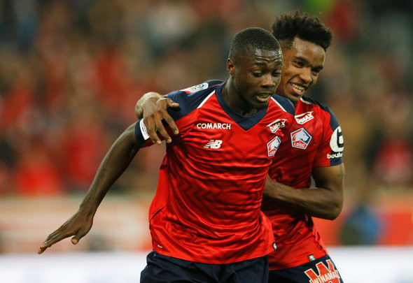 Theo Football Insider, khi mọi thứ bế tắc, MU bất ngờ có một bước đột phá trong các cuộc đàm phán với Pepe và ngôi sao người Bờ Biển Ngà đã đồng ý các điều khoản cá nhân trong hợp đồng 5 năm tại Old Trafford.