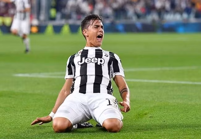 Theo Sky Sports Italia, Dybala quyết tâm gặp trực tiếp HLV Maurizio Sarri để làm rõ mọi chuyện trước khi tính toán đến tương lai của mình.
