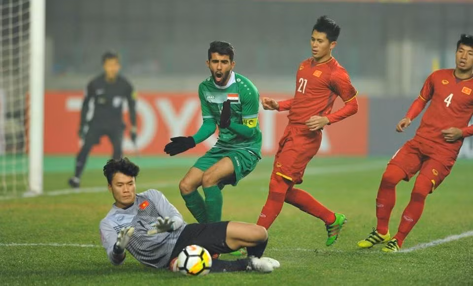 Viet Nam 2-3 Iraq: Doi tuyen Viet Nam da the hien cuc ky qua cam-Hinh-9