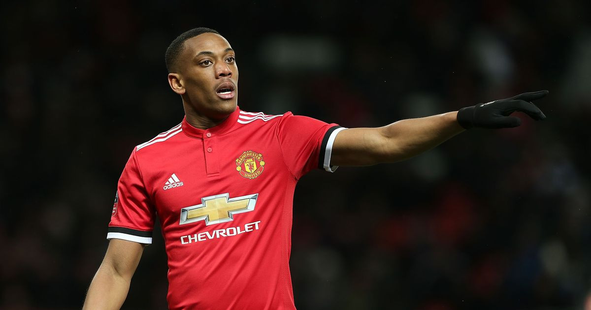 Báo chí Italia đưa tin, BLĐ Juventus đánh giá cao khả năng của Martial, và tin tưởng anh phù hợp với CLB.