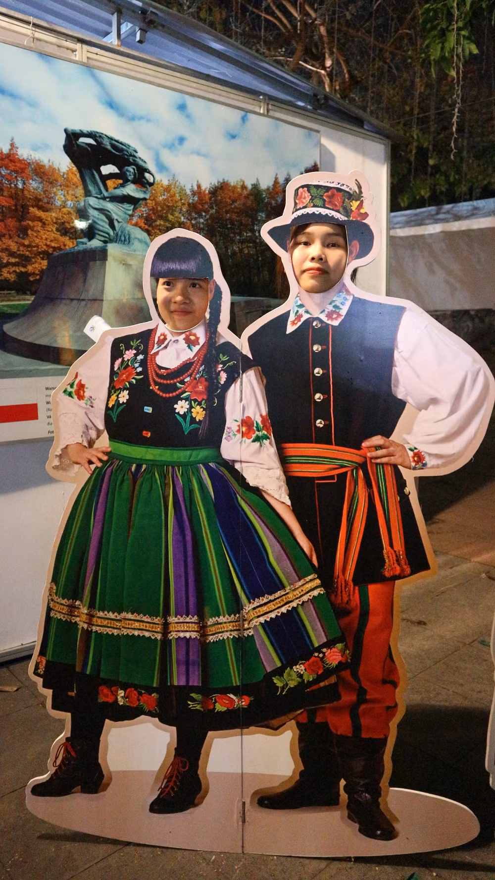 Ban tổ chức cho biết, tại sự kiện "Ngôi làng châu Âu" sẽ có gần 30 sự kiện phong phú từ hòa nhạc, thể thao, biểu diễn nghệ thuật, thời trang tới các trò chơi sáng tạo dành cho trẻ em và các hoạt động tương tác kiến thức.