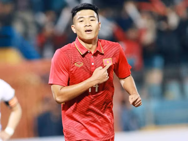 Đức Chinh ghi nhiều bàn thắng, nhưng lại đang cùng SHB Đà Nẵng “ngụp lặn” ở nửa dưới bảng xếp hạng