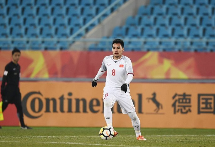 Đức Huy sẽ phải cạnh tranh trực tiếp với đồng đội tại CLB Hà Nội FC là Đỗ Hùng Dũng tại AFF Suzuki Cup 2018 trong màu áo ĐTQG Việt Nam.