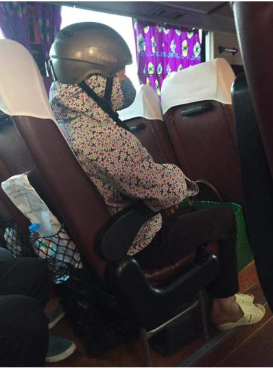 Bên cạnh đó, có nhiều người cho rằng phải chăng vì sợ điều hòa của ô tô quá lạnh mà hội chị em đã phải "hóa" Ninja.