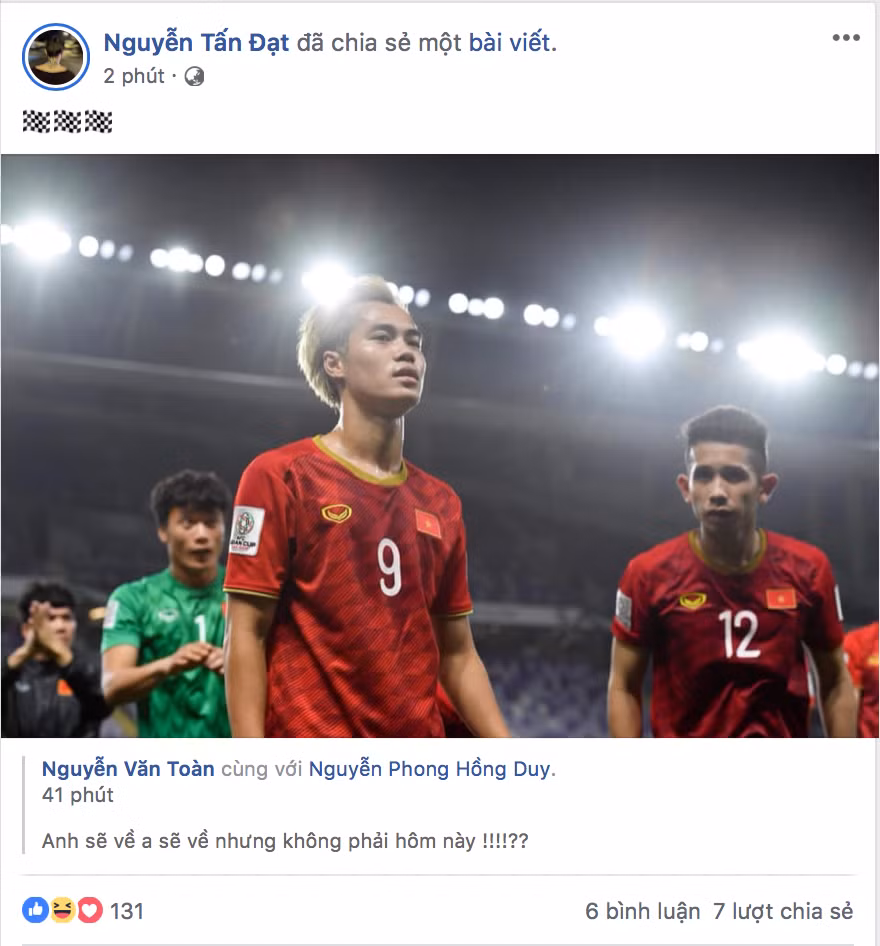 Rapper Đạt G, chủ nhân thực sự của điệp khúc 'Anh sẽ về' cũng vô cùng bất ngờ và thích thú khi ca khúc của mình lại được các cầu thủ yêu mến đến vậy.