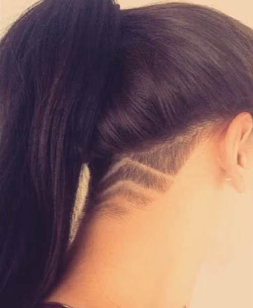 Chỉ bằng những đường rạch nhỏ trên tóc các nàng đã tạo nên sự khác lạ.