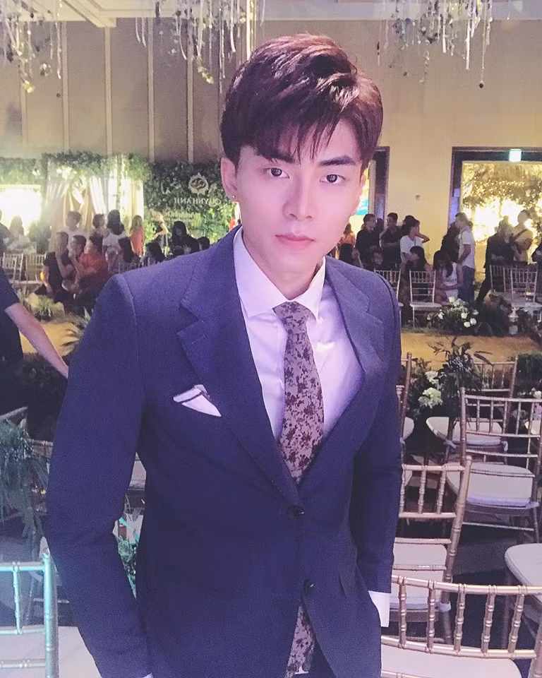 Hiện tại chàng hot boy Nội Vụ ngày nào đã trở thành một doanh nhân thành đạt khiến bao người phải ngưỡng mộ và thị trường anh chàng 9X này đang đầu tư đã có mặt tại các Tiểu vương Quốc Ả Rập thống nhất.