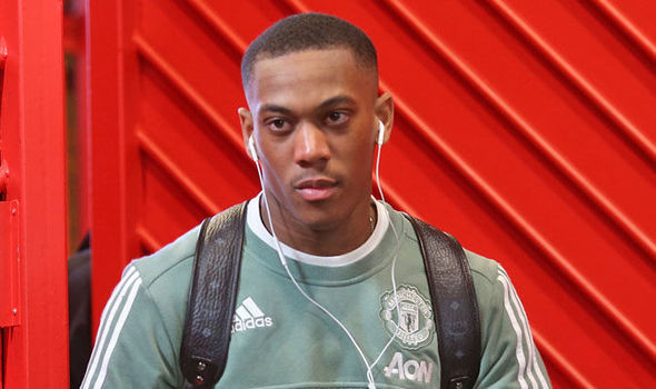 Chuyển nhượng bóng đá từ tờ Turin News, BLĐ Juventus đã cử Pavel Nedved tiếp cận với Martial và không giấu giếm tham vọng sở hữu cầu thủ người Pháp. Ảnh: MUFC