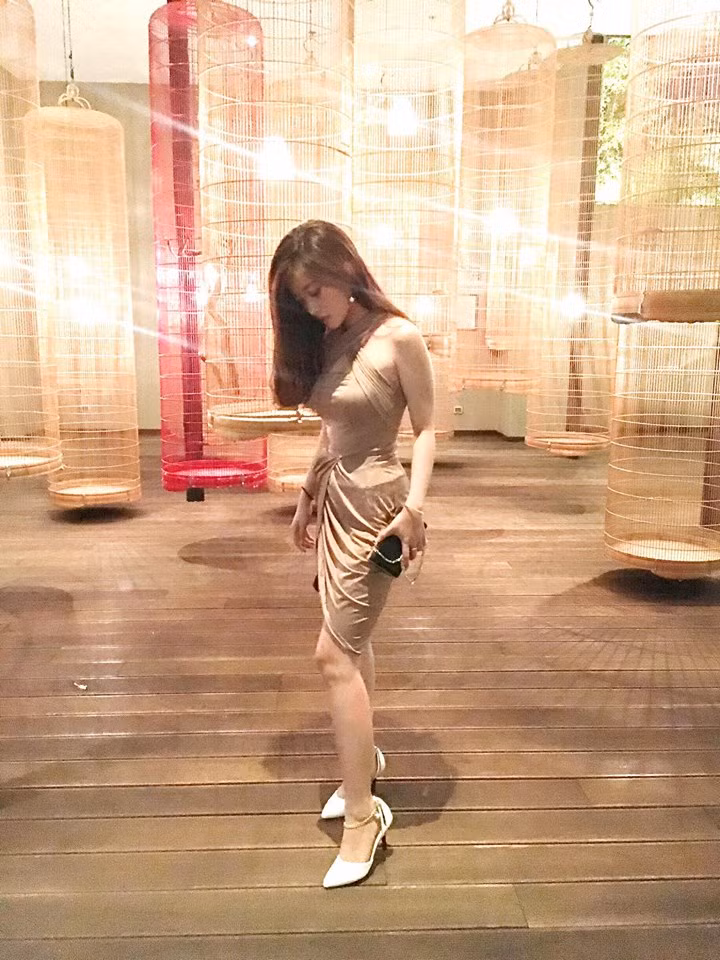 Mặt đẹp, thân hình đẹp, cũng là điều giúp công việc kinh doanh của Mỹ Mỹ trở nên khá thuận buồm xuôi gió.