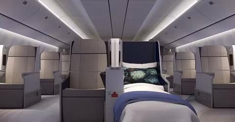 Nội thất bên trong được thiết kế rất sang trọng với ghế da, đồ sứ xuất xứ từ Mỹ và các đồ dùng bằng thủy tinh đẹp mắt. Cùng với dịch vụ đẳng cấp 5 sao, các hành khách sẽ có quản gia trên máy bay trong suốt chuyến đi, thực đơn ăn uống lấy cảm từng từ các nhà hàng gắn sao Michelin.