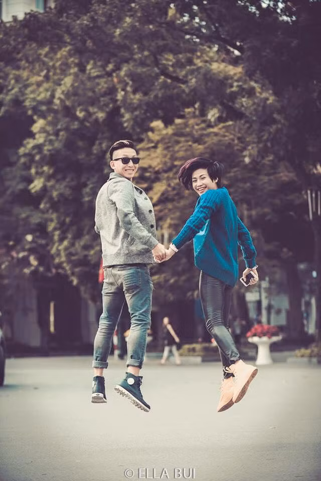 Đầu năm 2014, cuộc tình giữa Thanh Thủy và cầu thủ của CLB Than Quảng Ninh đi tới ngày hạnh phúc sau 10 tháng tìm hiểu.