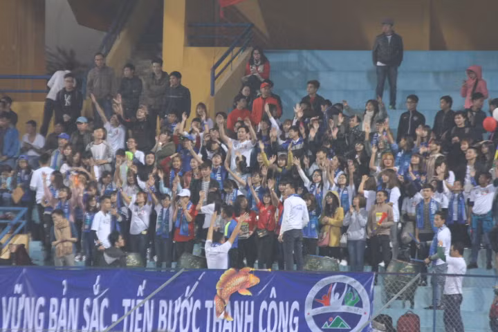 Cong Phuong don sinh nhat buon tai Ha Noi-Hinh-9