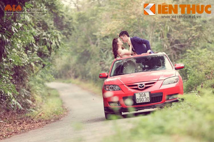 Sóng gió không hề dừng lại cho đến khi hai bạn trẻ quyết định đi đến hôn nhân. Nhưng rồi họ cũng vượt qua, như những ngày tháng vượt qua chính rào cản bản thân mình, để đến giờ chuyện tình đẹp, nhưng nhiều thử thách của họ vẫn luôn khiến nhiều bạn bè khâm phục, ghen tị.