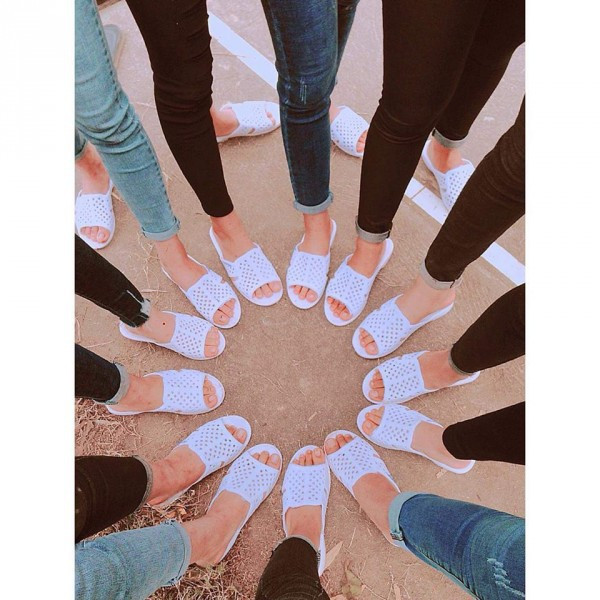 Chung thủy với đôi tổ ong huyền thoại.