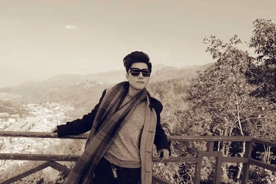 Những bức ảnh đẹp chẳng khác gì nam thần Hàn Quốc của chàng bác sĩ điển trai Trần Vũ Quang.