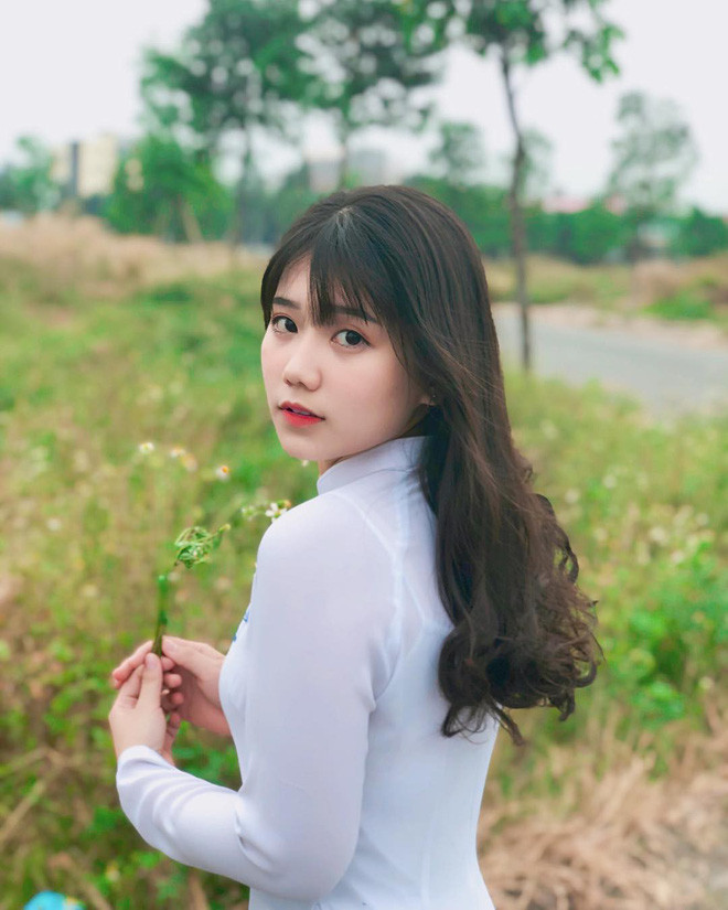 Nhờ sự nổi tiếng mà MXH đem lại, Trúc Đào có nhiều cơ hội hơn để thử sức ở các công việc mới lạ như làm mẫu ảnh, kinh doanh thời trang cũng như nhận lời mời quảng cáo sản phẩm.