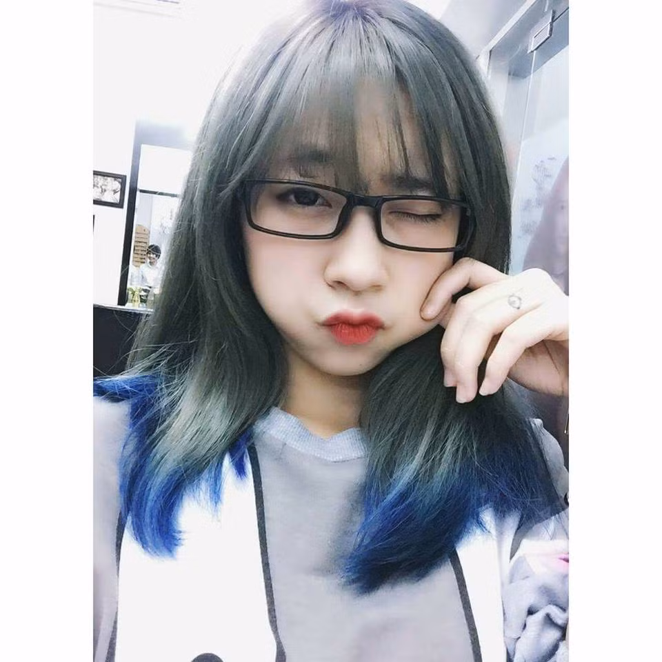 Sau "sự cố cuộc đời" nữ sinh 9X Hà thành K.L đã lấy lại thăng bằng để tiếp tục cuộc sống theo một hướng mới khiến nhiều người phải chú ý.