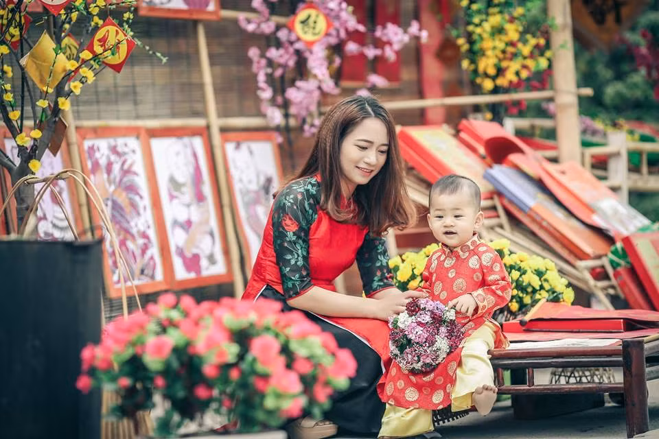 Dù chỉ mới đến cửa phim trường, trước mắt bạn đã cả là một rừng hoa thu nhỏ với muôn sắc hoa, đây cũng chính là không gian được rất nhiều bạn trẻ yêu thích.