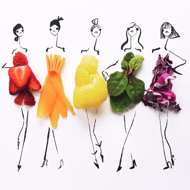 Mẫu thiết kế thời trang từ rau củ quả của Gretchen Roehrs vô cùng gần gũi với cuộc sống đời thời.