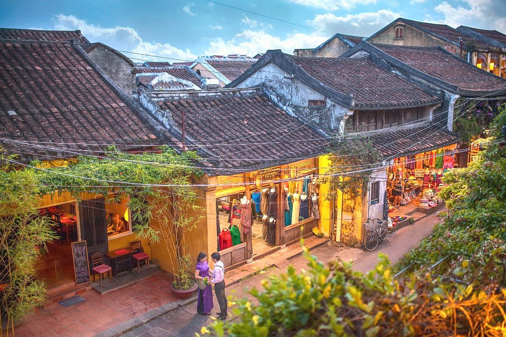 Hội An được công nhận là Di sản Văn hóa của UNESCO từ năm 1999. Năm 2018, tạp chí du lịch Travel Leisure đã bình chọn thành phố này là một trong 15 điểm đến hấp dẫn hành tinh.