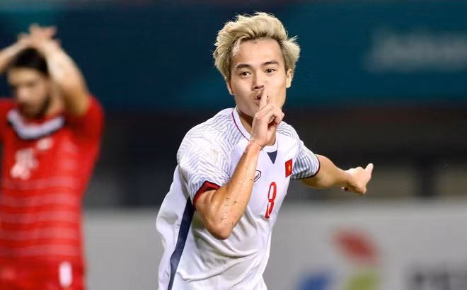 Theo chia sẻ của Văn Toàn, chấn thương gân kheo của anh đã gần như hoàn toàn bình phục. Sau gần 2 ngày về nhà nghỉ ngơi, Văn Toàn đã bay vào Đà Lạt để đi du lịch xả stress.