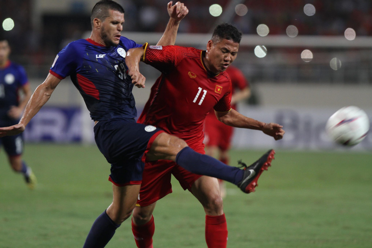 Quang Hai, Cong Phuong lap cong, Viet Nam hien ngang tien vao chung ket AFF Cup-Hinh-2