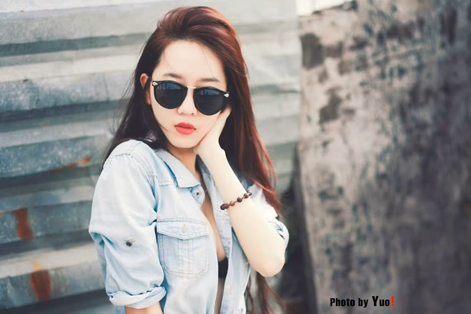 Cùng với hình thể thì gương mặt gọn gàng và nụ cười tỏa sáng cũng giúp Nu Phạm nhận được rất nhiều lời mời đóng đóng phim. Tuy nhiên, cô hot girl 9X này vẫn chưa tìm thấy có vai diễn nào phù hợp với bản thân nên đã từ chối.