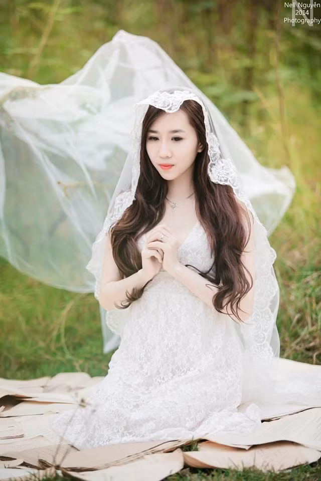 Ngoài việc làm người mẫu thì Nu Phạm vẫn cũng đang theo học tại trường Trung cấp Du lịch và Khách sạn Saigontourist.