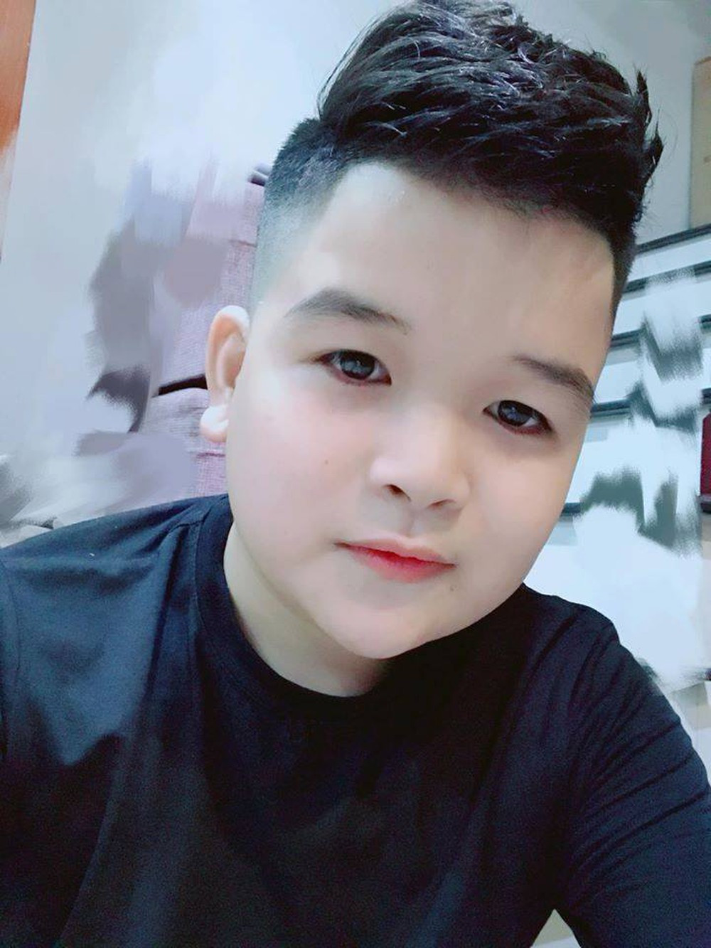 Đặc biệt, tại hiện trường trong nhóm đối tượng bị bắt giữ có cái tên khá nổi tiếng là nam diễn viên Huỳnh Tuấn Anh (SN 1996, trú tại Sóc Sơn, Hà Nội, còn gọi là Cu Thóc).