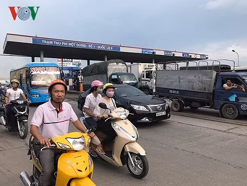 Trạm thu phí trên cao tốc Hà Nội - Hải Phòng.