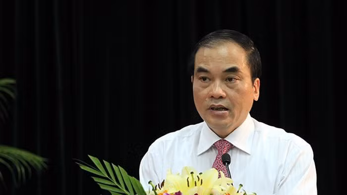 Bon ly do de Tong bi thu lam Chu tich nuoc