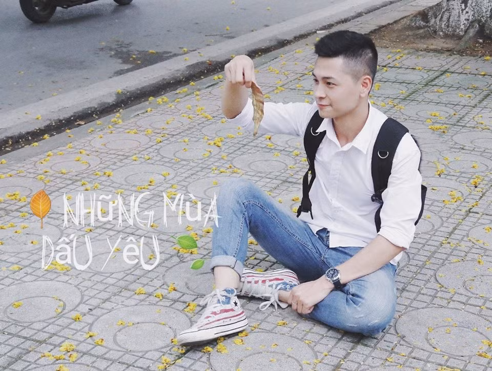 Ngay sau xuất hiện, Thành Công đã được rất nhiều fan nữ nhận làm "crush" của mình và liên tục theo dõi trang cá nhân của anh chàng cảnh sát này.