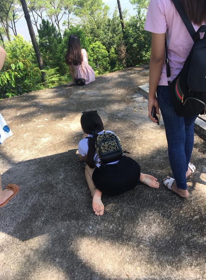 Có đôi khi xinh thôi là chưa đủ, máy móc xịn thôi chưa đủ, background thôi cũng chưa đủ luôn, bởi thứ bạn cần nhất vẫn là một người chụp có tâm mới ra 1 bức ảnh sống ảo đẹp.