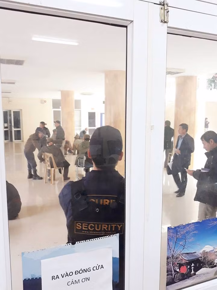 Tuy nhiên, số lượng vé bán ra trong đợt đầu chỉ có 2500 vé nên đã trôi qua rất nhanh.