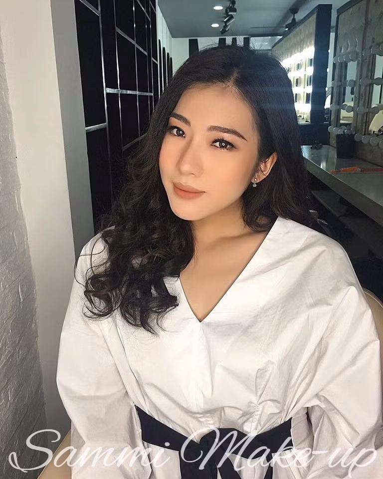 Sau khi đăng quang, Phương Anh đã có những chia sẻ trên trang cá nhân: "Cảm xúc của em hiện giờ là gì ? " ... Đã trôi qua gần một ngày rồi mà trong lòng vẫn trọn vẹn tất cả những cảm xúc ấy. Vui có, buồn có, hạnh phúc có .. tất cả đã đến như một giấc mơ vậy."