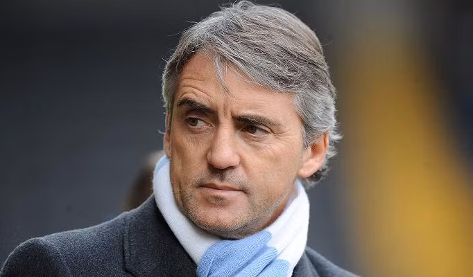 Vốn có phong cách sống tinh tế, thanh lịch nhưng trong huấn luyện Mancini lại là người cực kỳ thực dụng. Đây có thể là nguyên nhân chính khiến ông không phù hợp với vai trò HLV tại một ĐTQG.