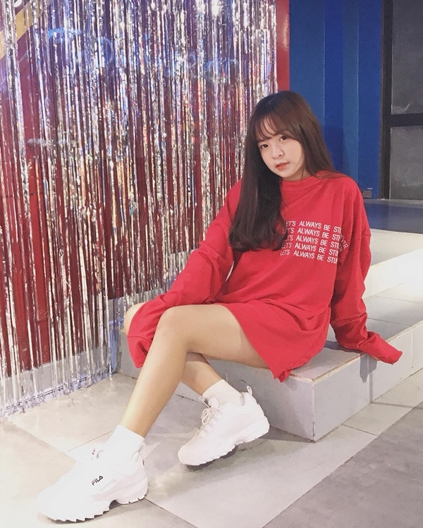 Nổi tiếng từ sớm, Khánh Vân cũng có được nhiều cơ hội kiếm tiền qua việc nhận quảng cáo. Trung bình mỗi tháng thu nhập của cô bạn này rơi tầm 20 - 30 triệu đồng.