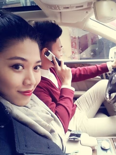 Giàu có, sang trọng, Bảo Hưng cũng có thủ chơi đắt đỏ cho công nghệ đó là những chiếc điện thoại sành điệu chỉ dành cho giới có tiền đến từ thương hiệu Vertu.